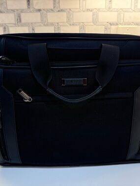 Kenneth Cole Reaction Men's Black Professional Briefcase